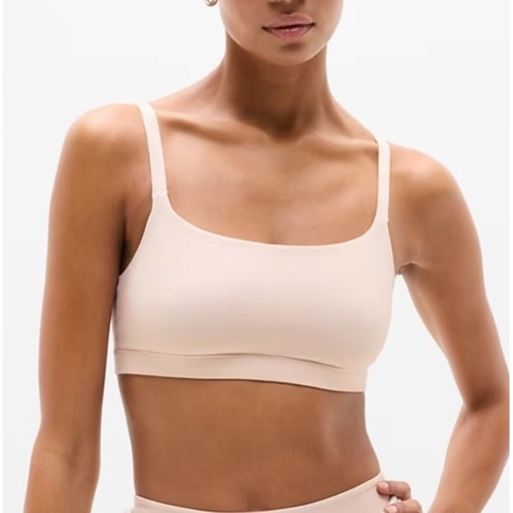 Athleta BodyMove Scoop Bralette Bra Small Nude Beige VitaForm Wireless Unpadded